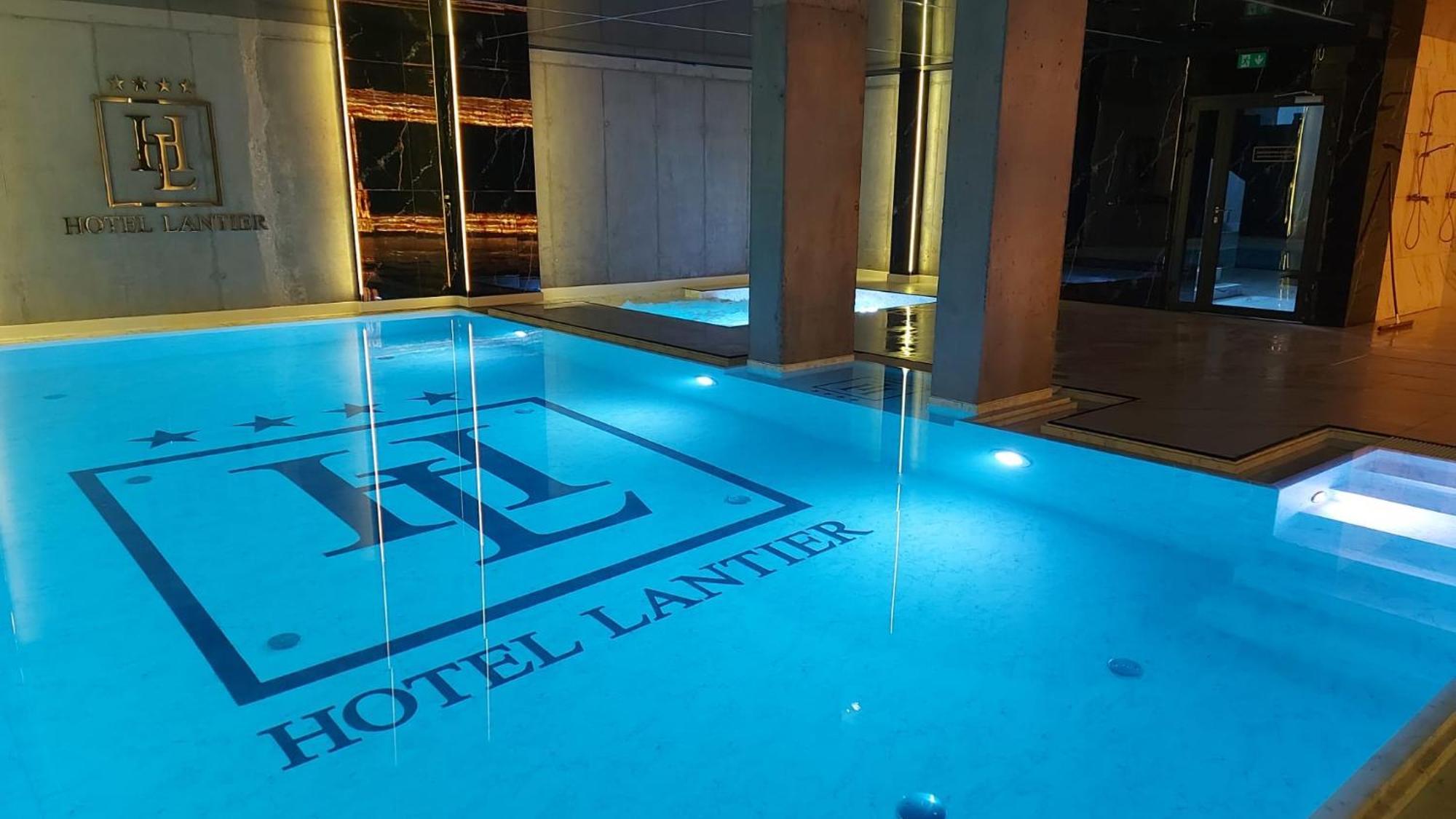 Hotel Lantier Wellness & Spa บือตอม ภายนอก รูปภาพ